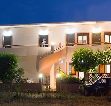 Lito Aparthotel 2*